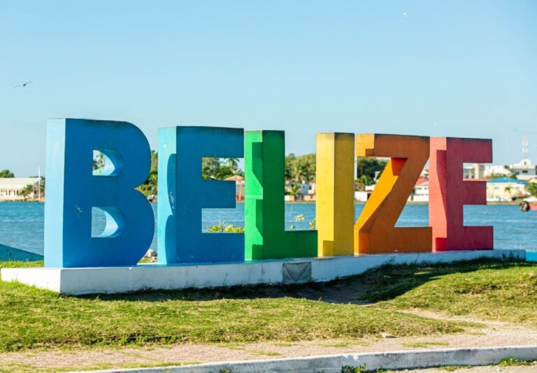 travel to belize in winter