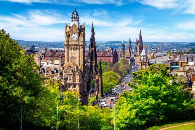 Best Places to Travel in August in Edinburgh, Scotland, UK